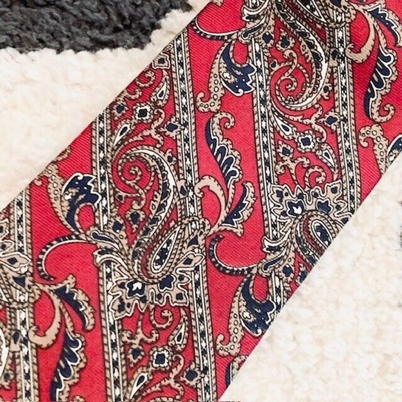 Vintage Christian Dior Silk Red Blue Taupe Paisley Stripe Print Designer Tie - Picture 4 of 8